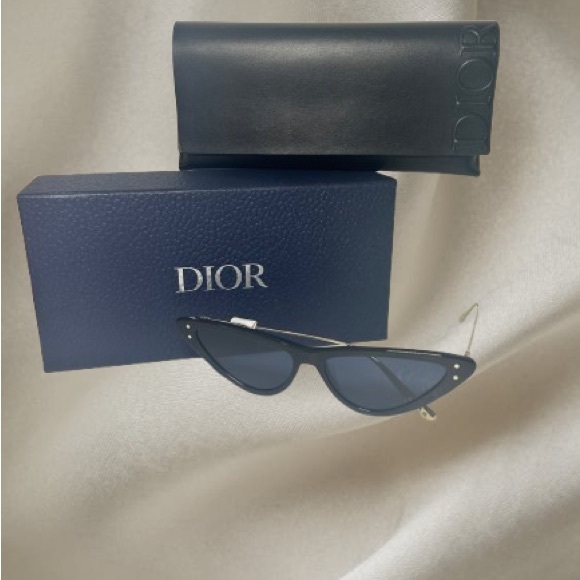 Dior NWT Black Cat-Eye Sunglasses - Picture 1 of 6